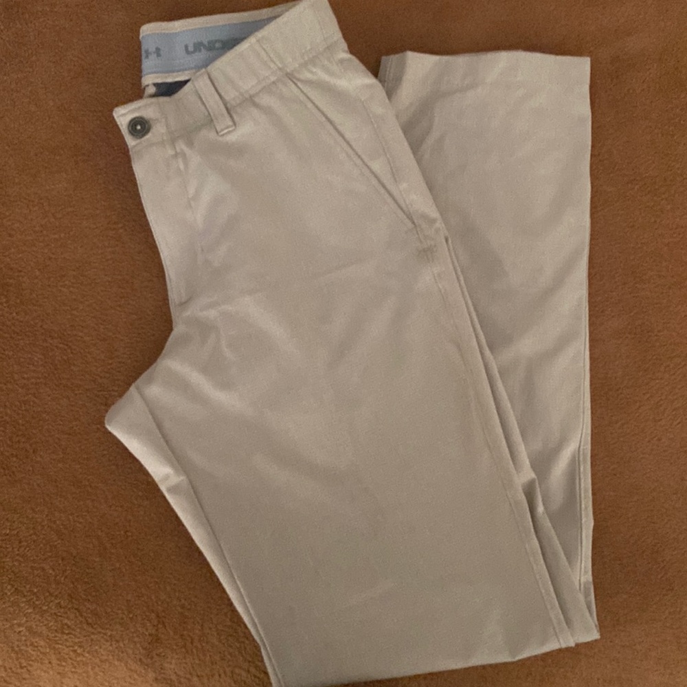 Boys Under Armour golf pant size 30/32